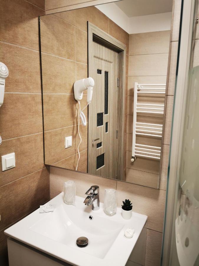 Doftana Apartaments Teşila Eksteriør billede